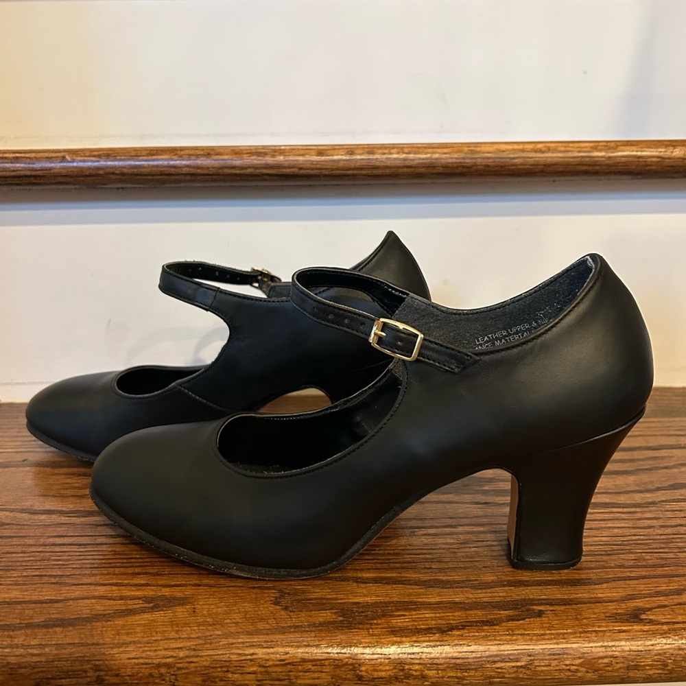 Capezio Black Theatre Dance Mary Jane Heels size 9.5